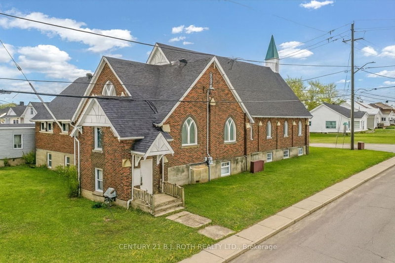 396 Antwerp Ave, Baldwin, P3C 4M7 | Image 3