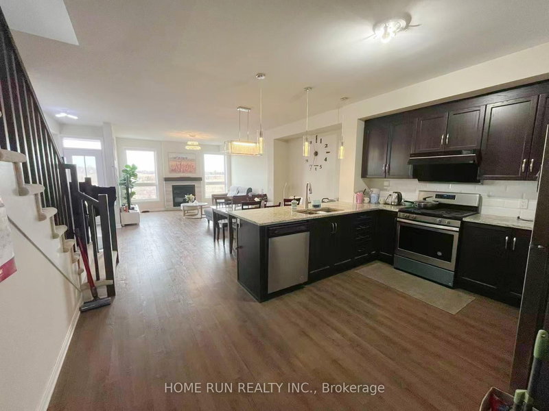 100 Escarpment Cres, Ottawa, K2T 0L8 | Image 3