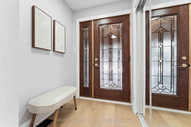 19 Kingsford Cres, Ottawa, K2K 1T5 | Image 2