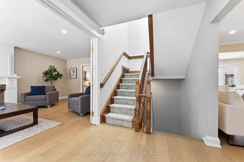 19 Kingsford Cres, Ottawa, K2K 1T5 | Image 3