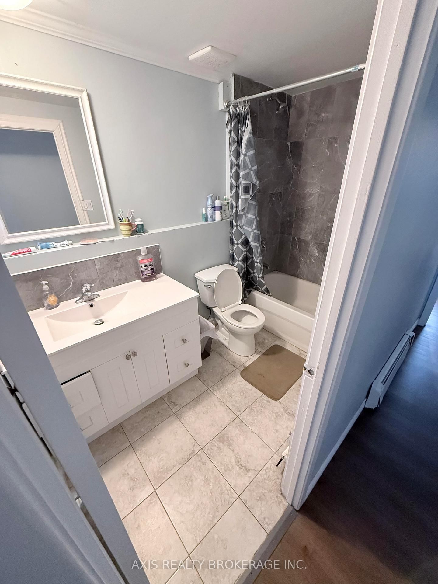 649 Albert Street, Unit 5 - Photo 10