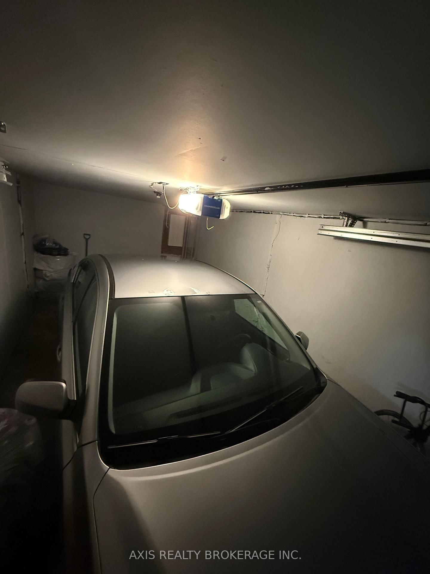 649 Albert Street, Unit 5 - Photo 2