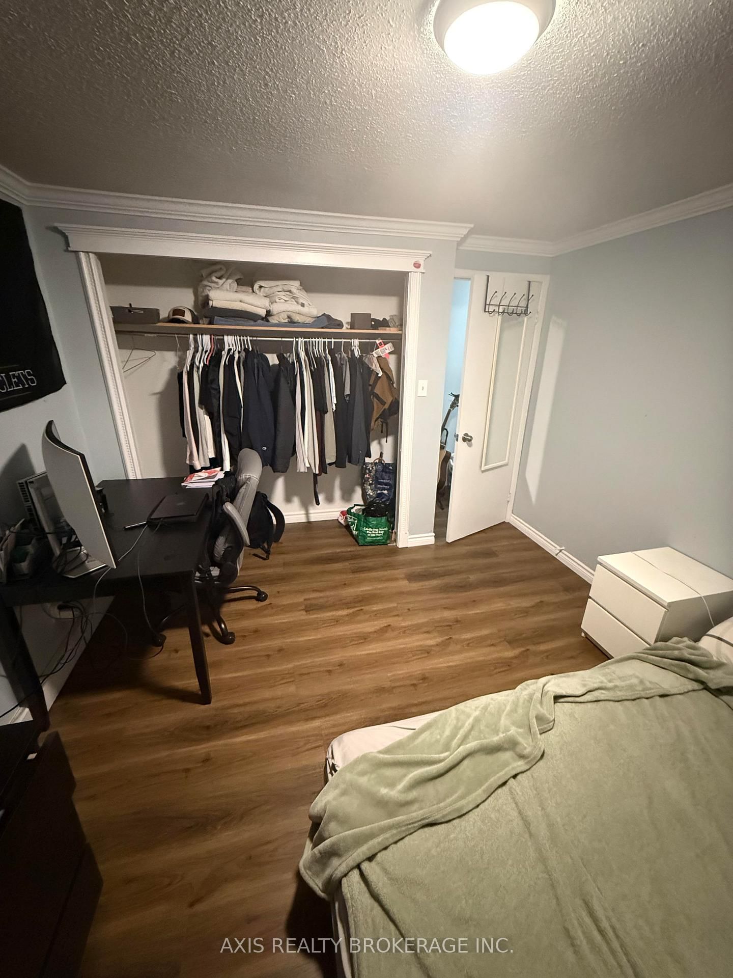 649 Albert Street, Unit 5 - Photo 4