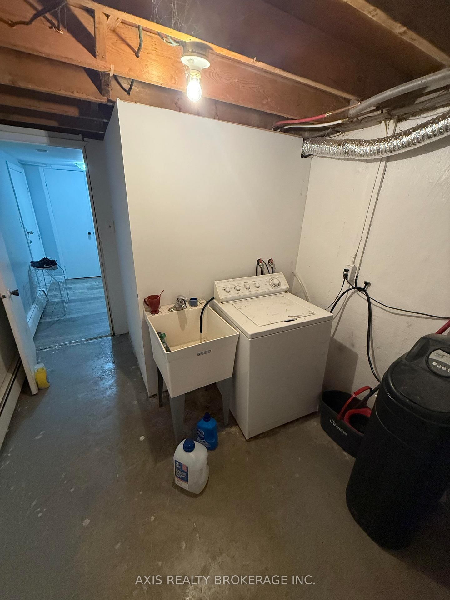 649 Albert Street, Unit 5 - Photo 6