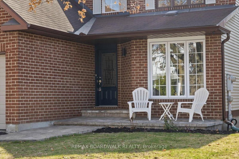 1715 Teakdale Ave, Orleans, K1C 6M8 | Image 3