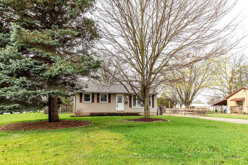 232 Queen St, Strathroy-Caradoc, N7G 2J1 | Image 2