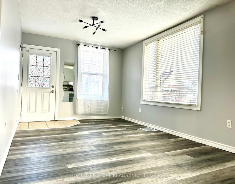 117 Harmony Ave, Hamilton, L8H 4Y2 | Image 3