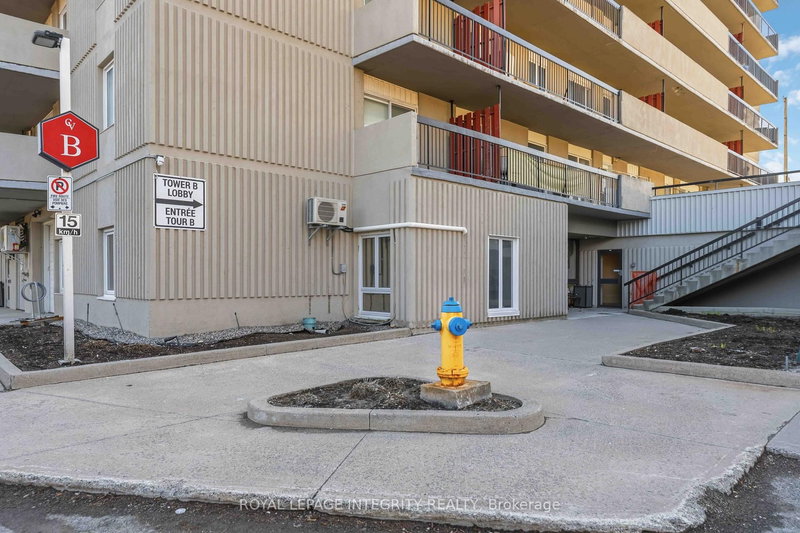 1506 - 158 B MCARTHUR Ave, Ottawa, K1L 8C9 | Image 2