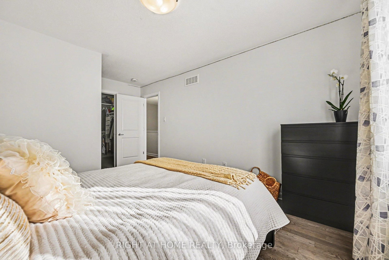 112 Attwell Private - Photo 12