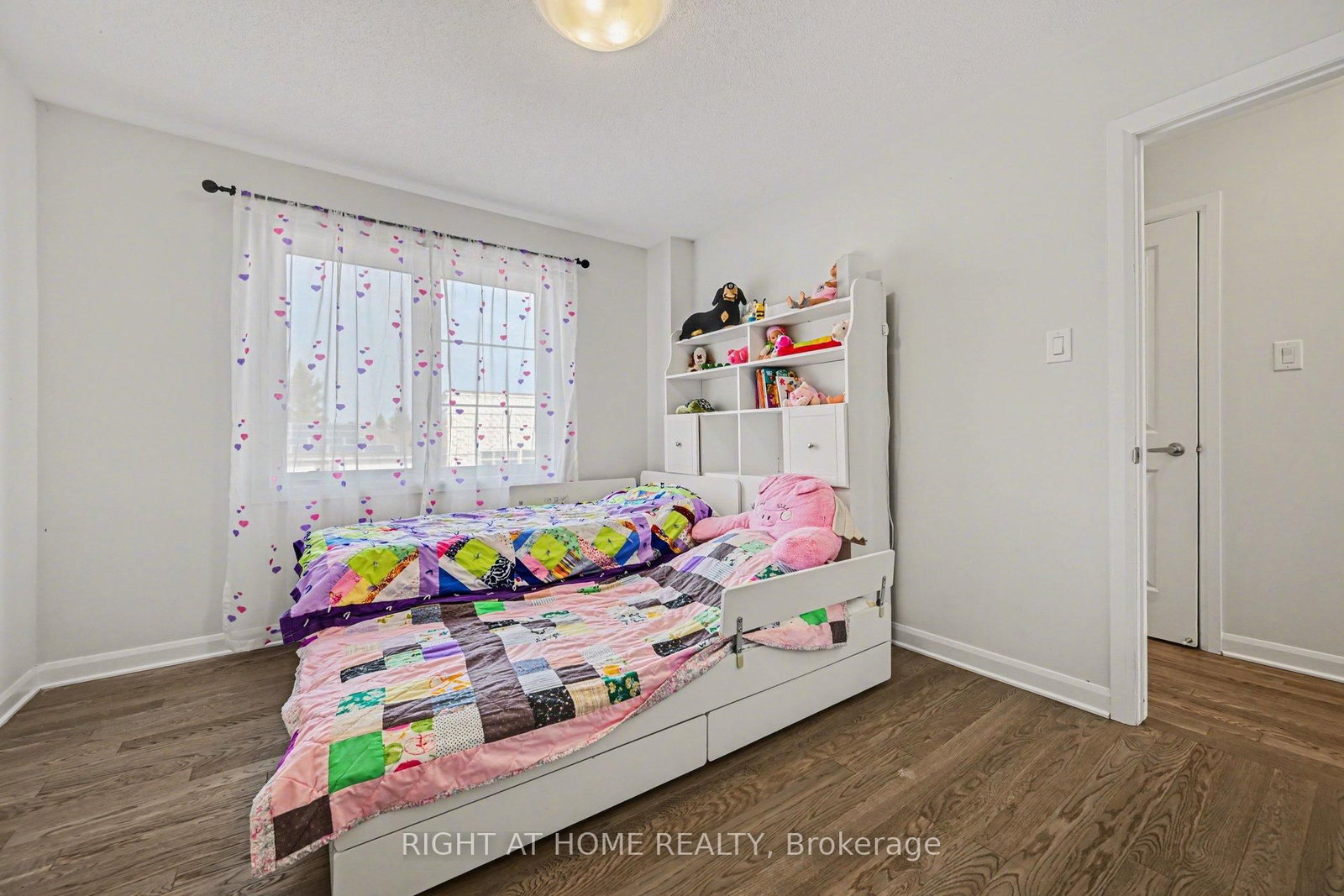 112 Attwell Private - Photo 16