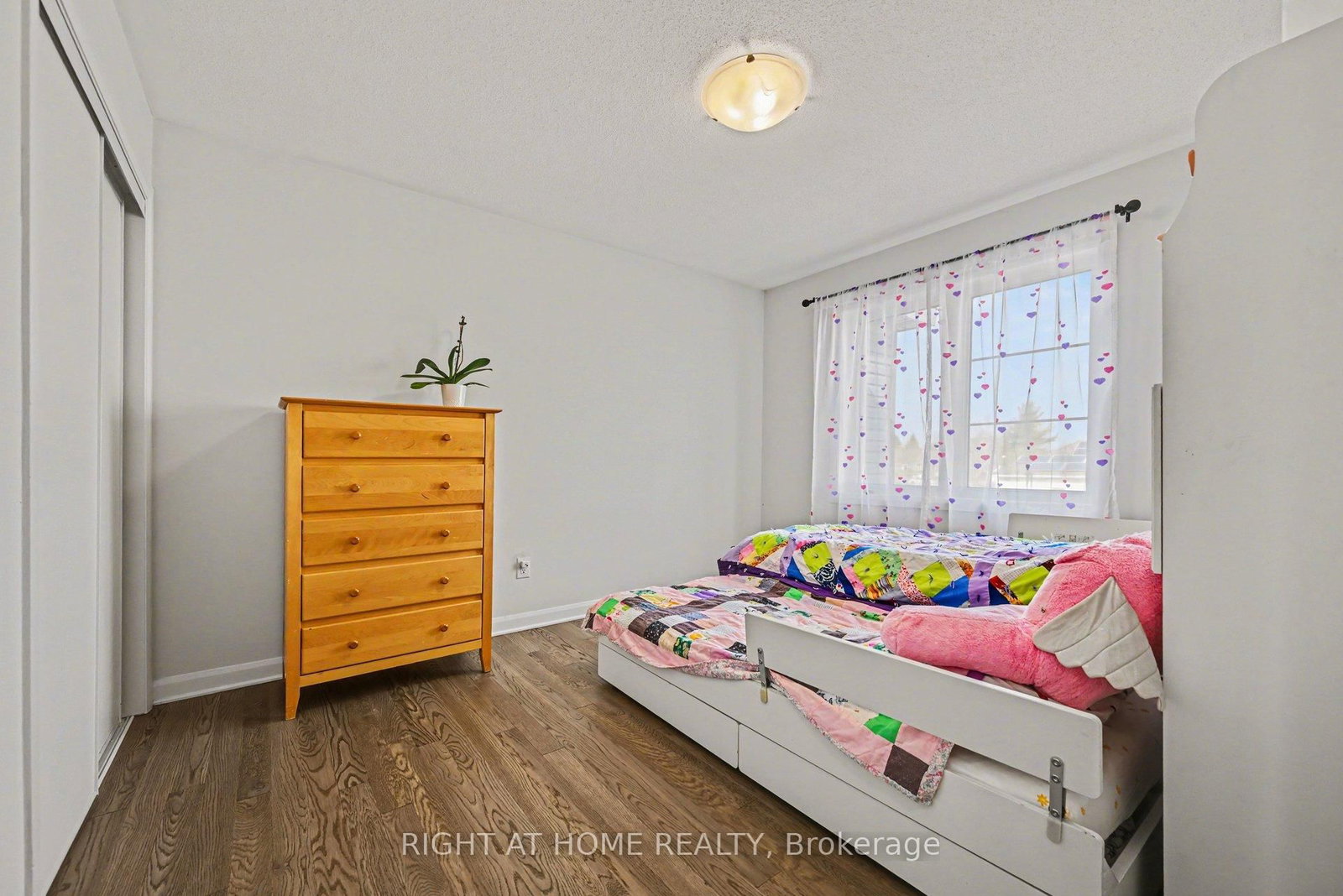 112 Attwell Private - Photo 17