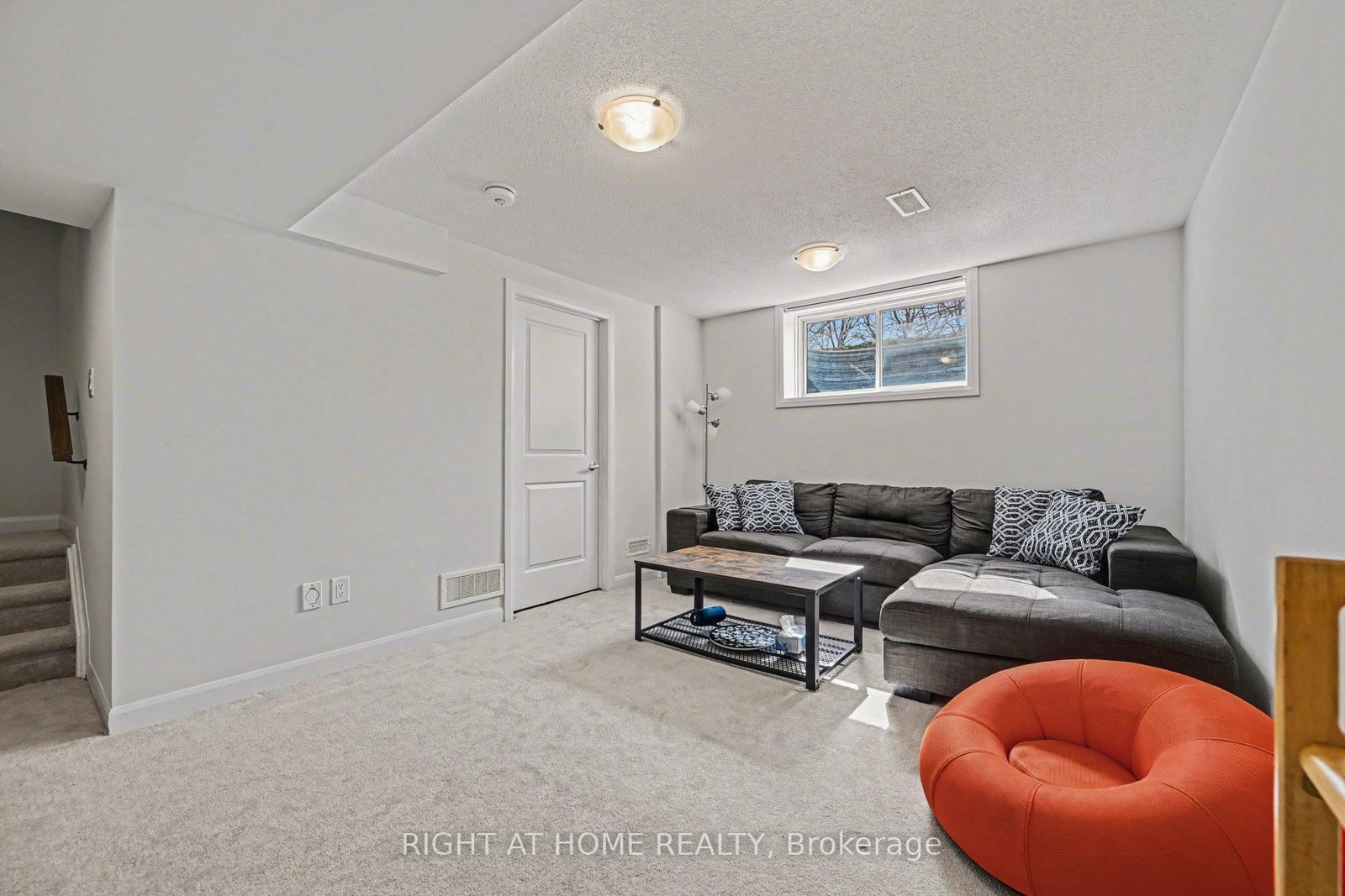 112 Attwell Private - Photo 20