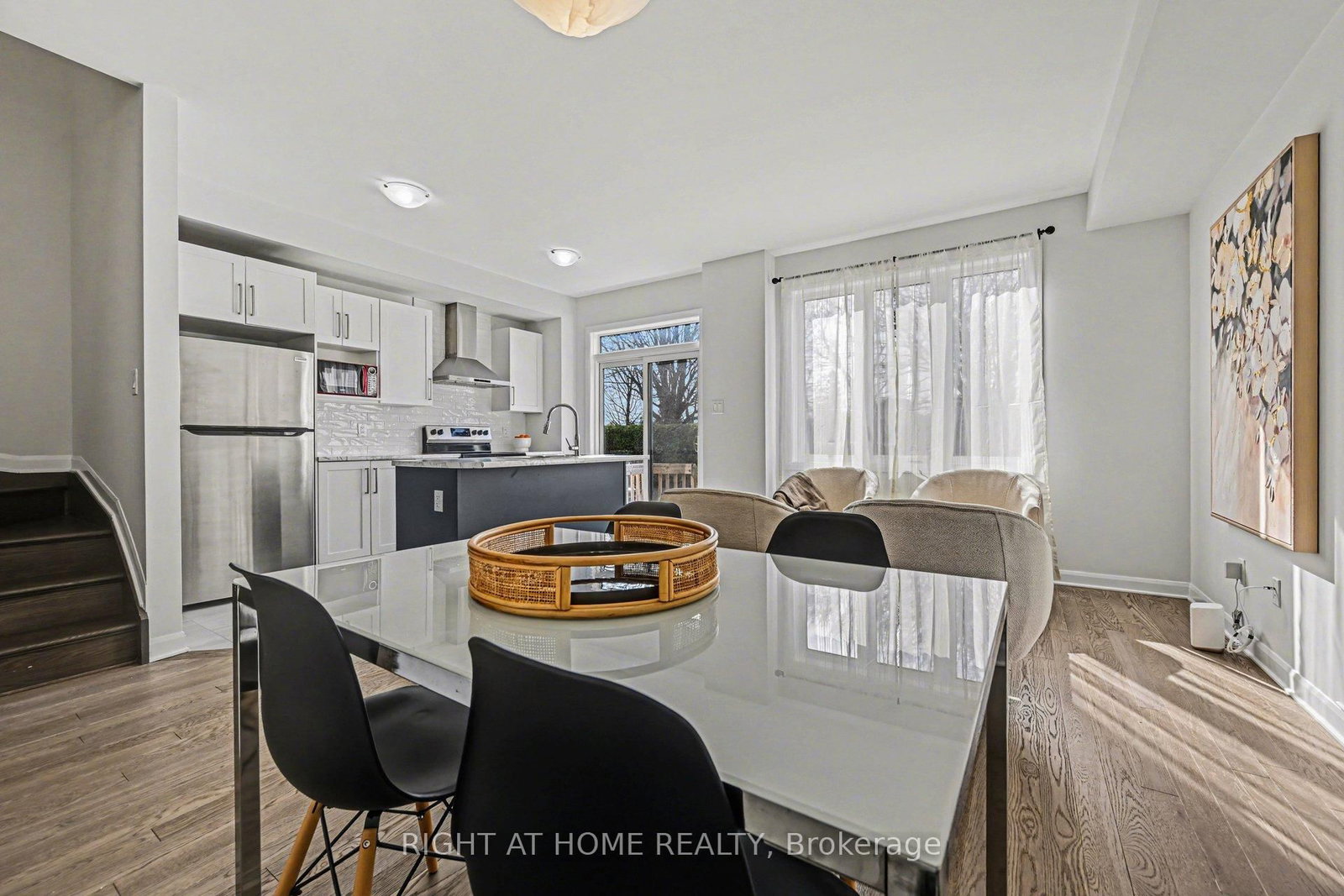 112 Attwell Private - Photo 6