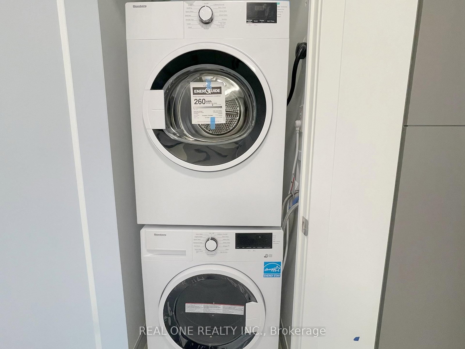 415 Main Street W, Unit 409 - Photo 12