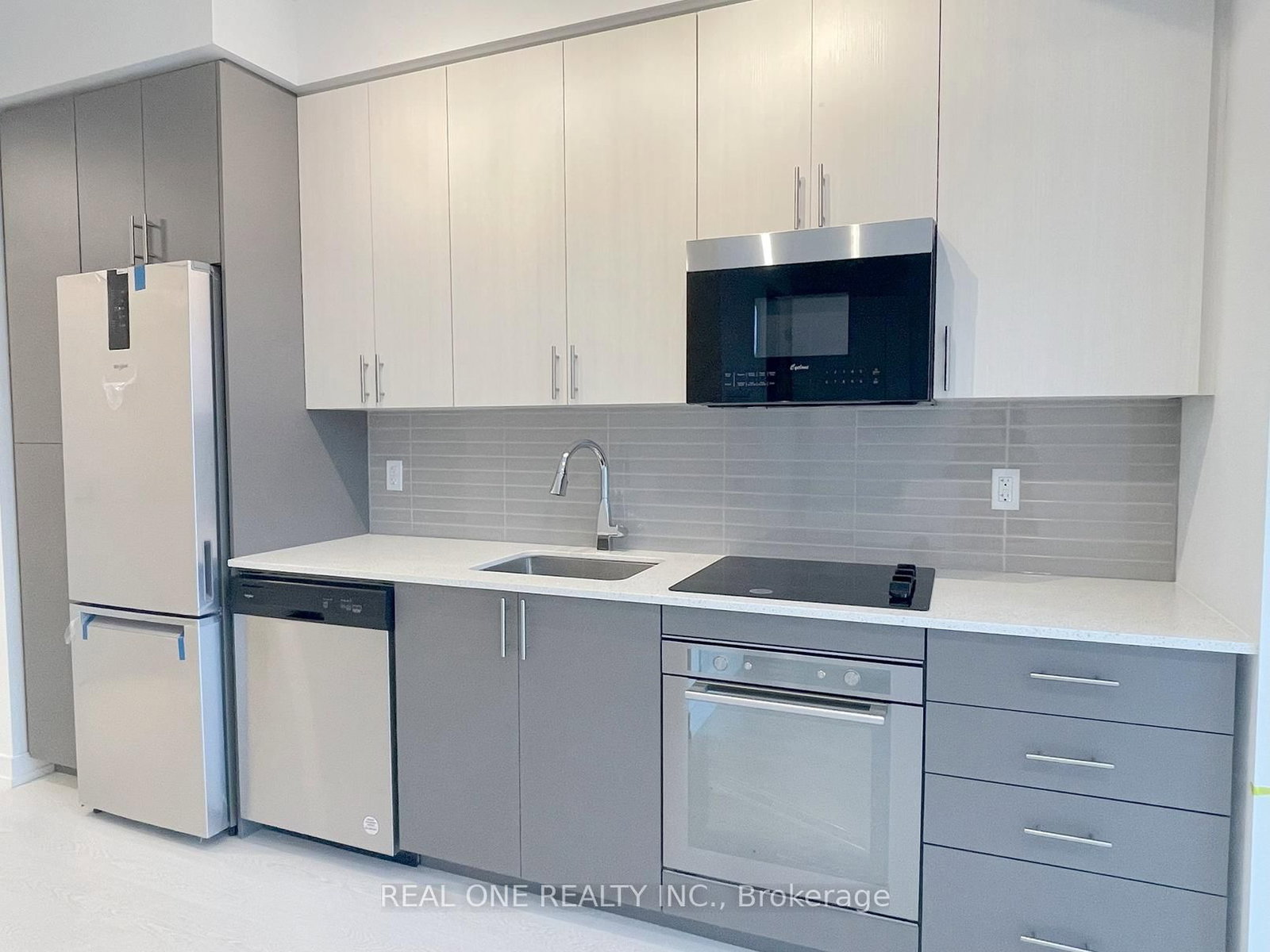 415 Main Street W, Unit 409 - Photo 5