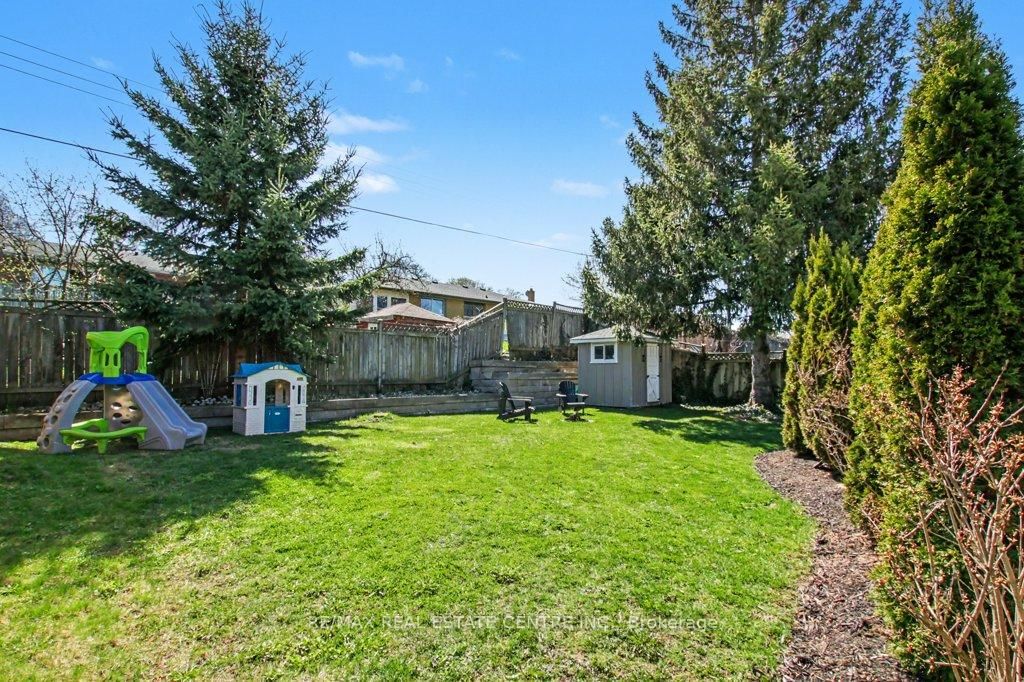 71 Esther Avenue - Photo 40