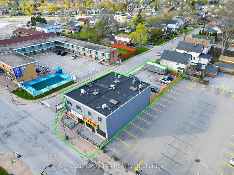 5077 Centre St, Niagara Falls, L2G 3N8 | Image 2