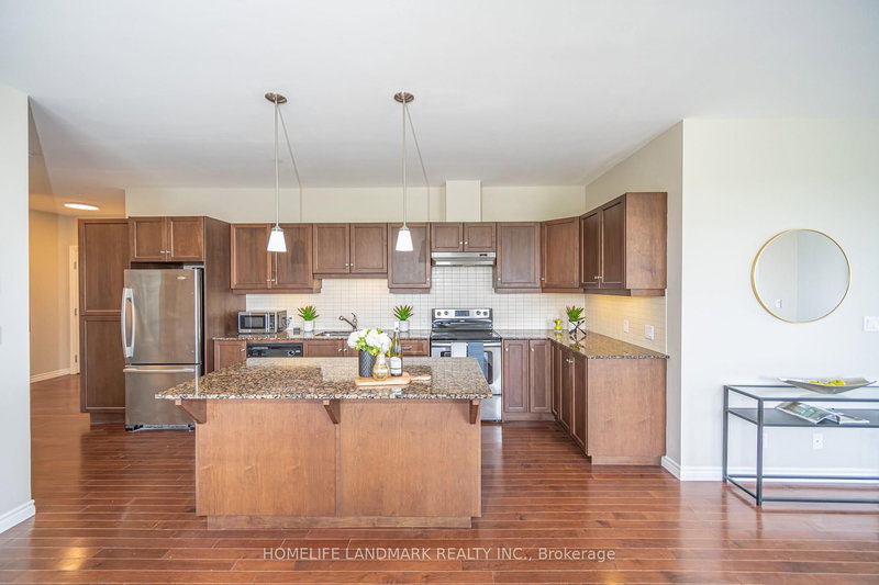 501 - 223 Erb St W, Waterloo, N2L 0B3 | Image 2