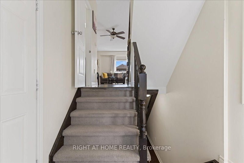 12 - 40 Dartmouth Gate, Hamilton, L8E 0C4 | Image 3