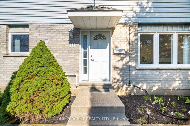 10 Ristau Cres, Kitchener, N2E 3A8 | Image 3