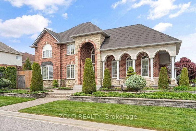 42 Vinifera Dr, Grimsby, L3M 5S1 | Image 2