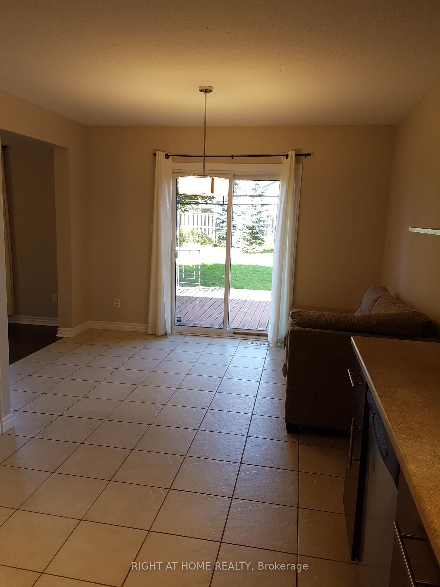 2206 Coronation Drive - Photo 4