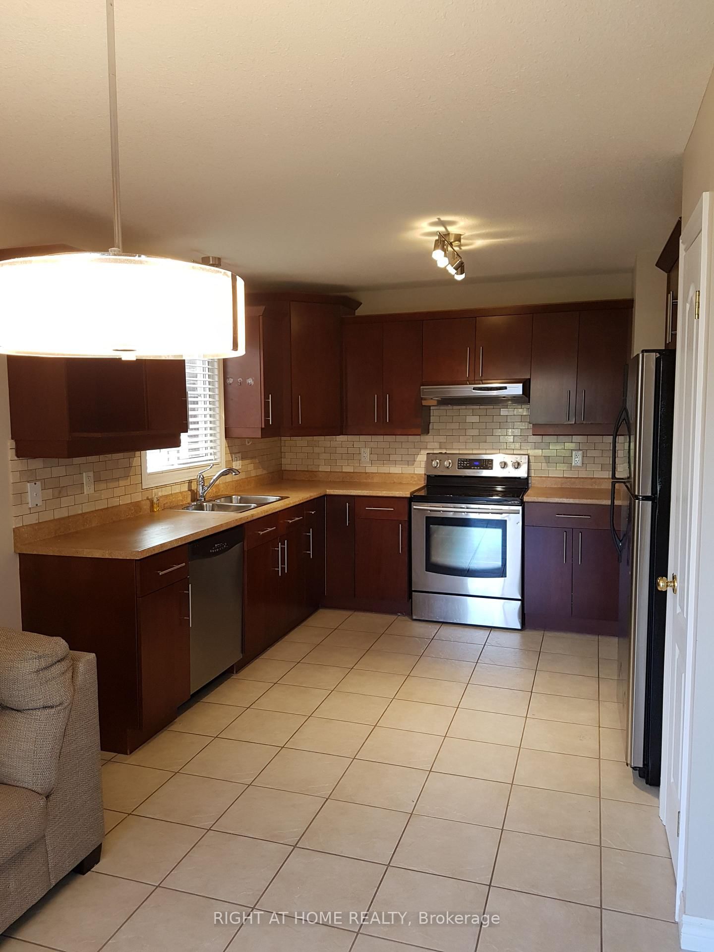 2206 Coronation Drive - Photo 7