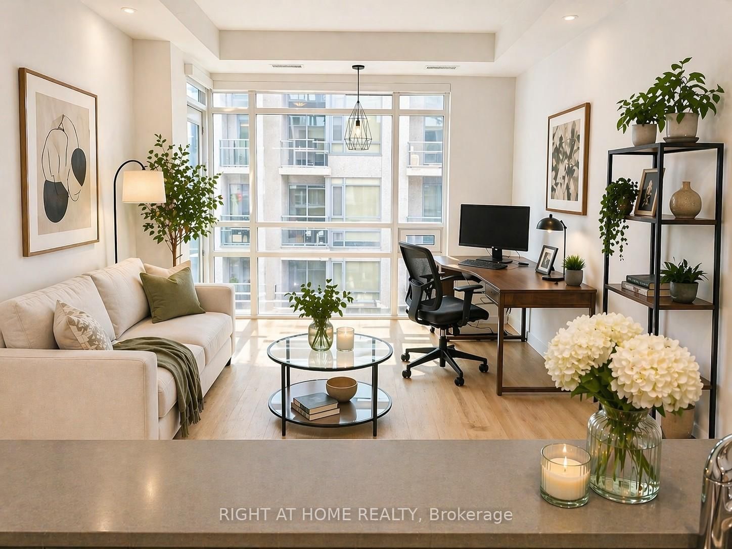 150 Main Street W, Unit 1210