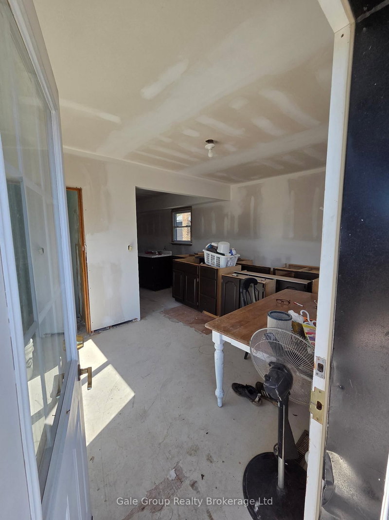 977 Norfolk St N, Norfolk, N3Y 3R9 | Image 3