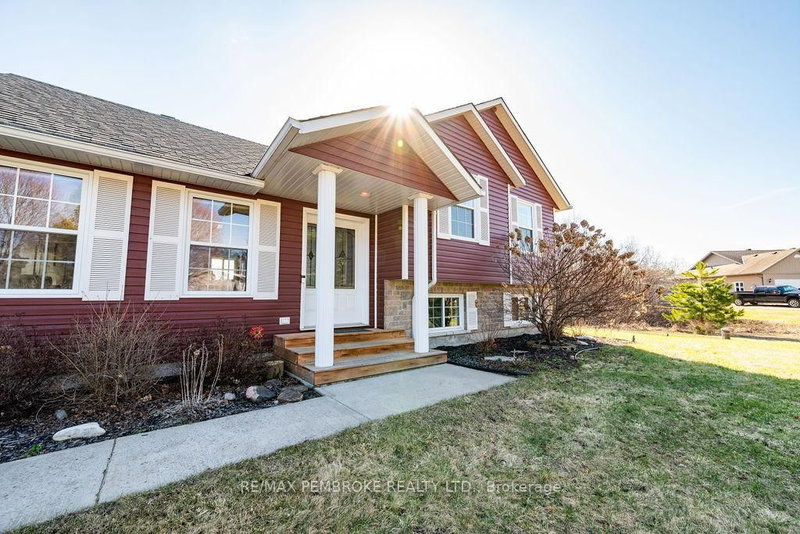 15 Samuel St St, Pembroke, K8A 6W8 | Image 2