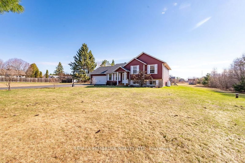 15 Samuel St St, Pembroke, K8A 6W8 | Image 3