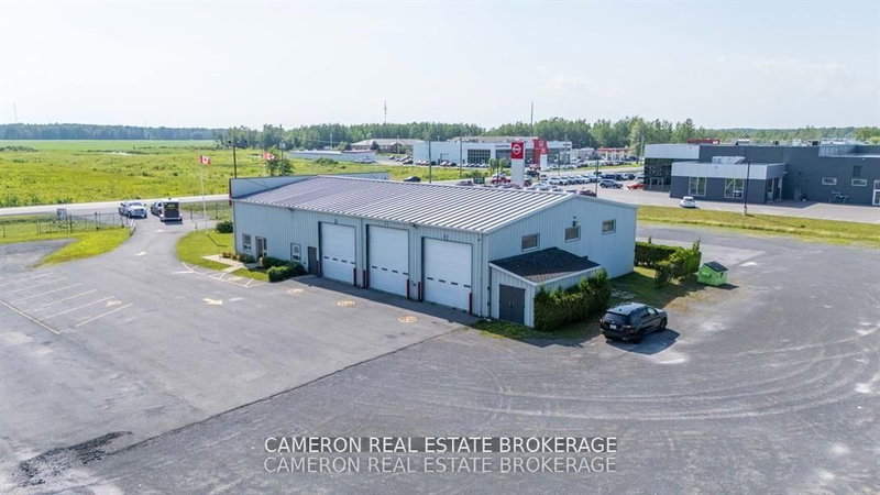 2525 Brookdale Ave, Cornwall, K6J 5X9 | Image 2