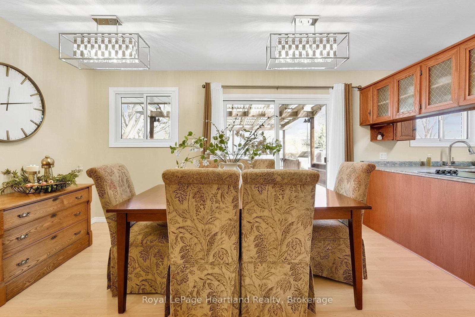 106 Oxford Street - Photo 11