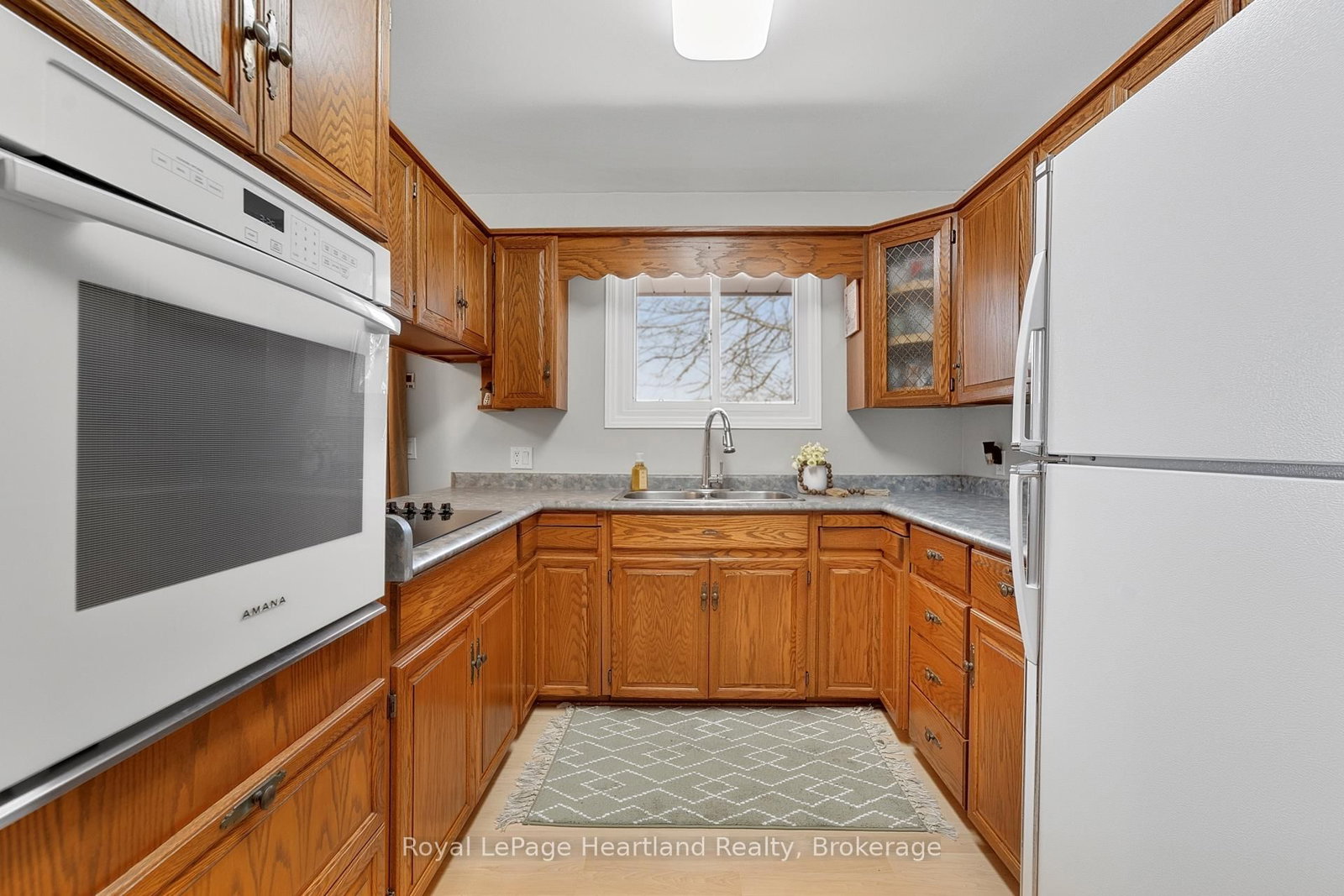 106 Oxford Street - Photo 13