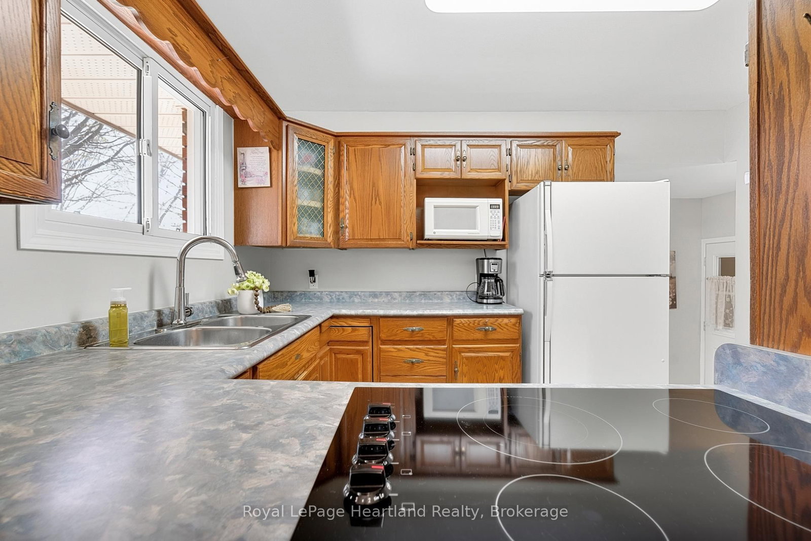 106 Oxford Street - Photo 15