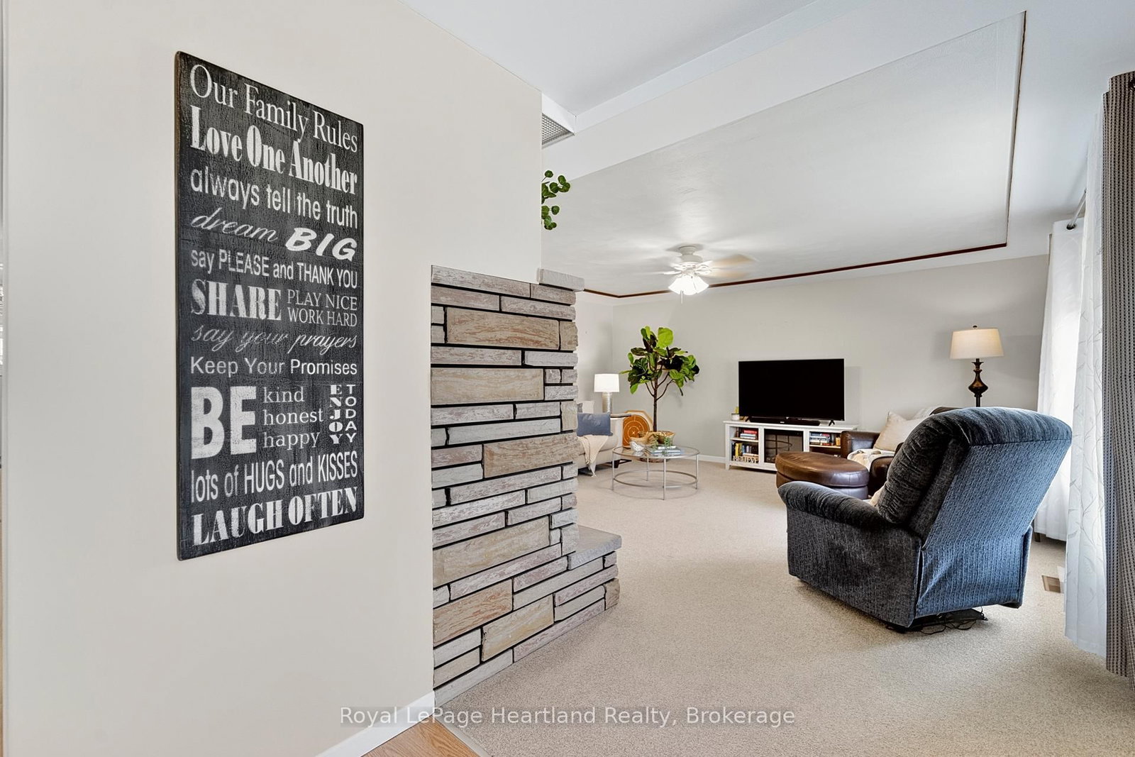 106 Oxford Street - Photo 5