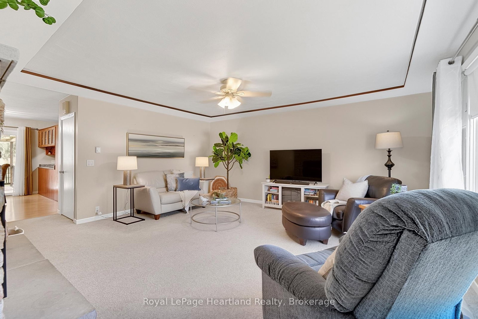 106 Oxford Street - Photo 6