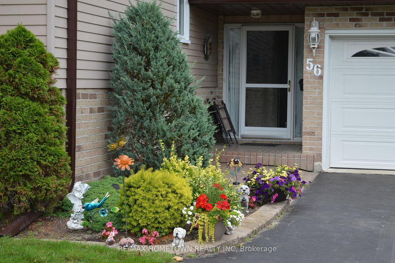56 Cambridge Cres, Brockville, K6V 6L8 | Image 3