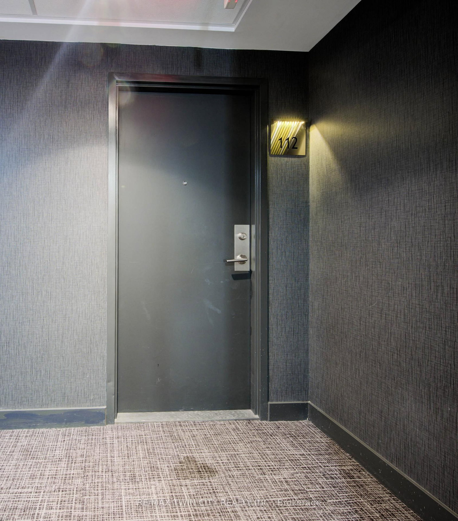 85 Duke Street W, Unit 112 - Photo 24