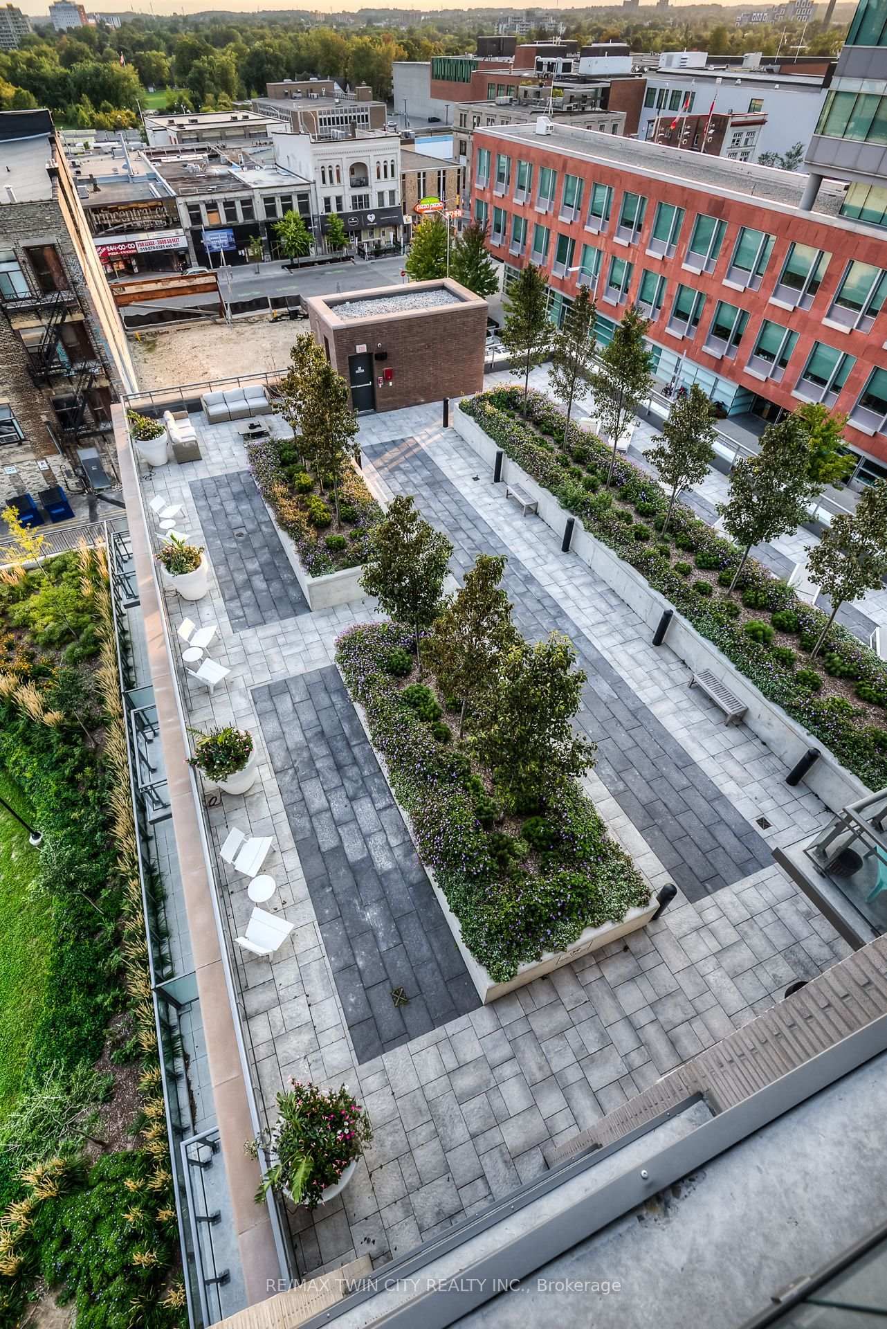 85 Duke Street W, Unit 112 - Photo 27