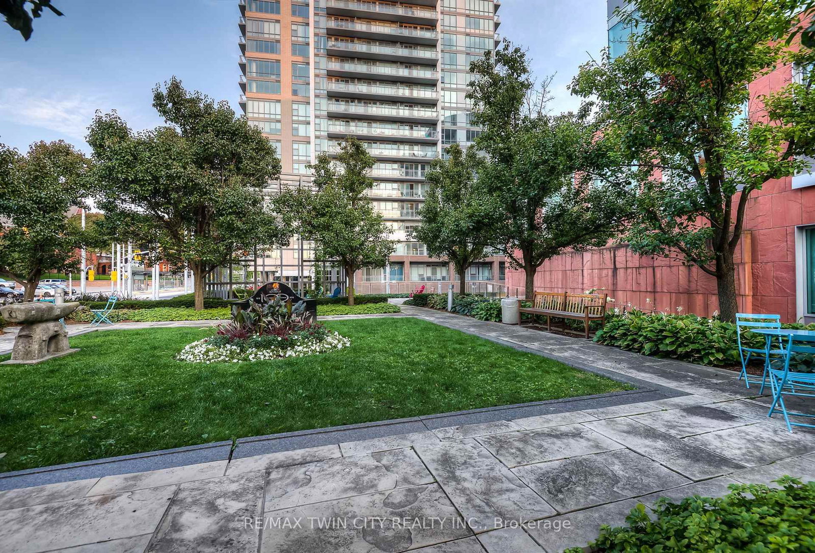 85 Duke Street W, Unit 112 - Photo 28