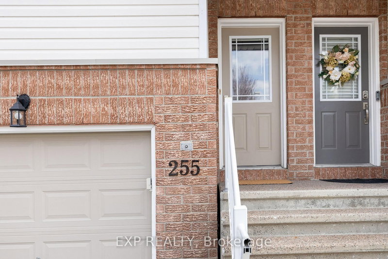 255 Gershwin Private, Ottawa, K2H 1G5 | Image 2