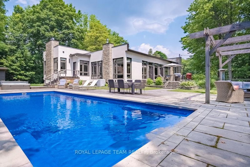 17 KAYMAR Dr, Ottawa, K1J 7C8 | Image 2