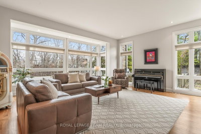17 KAYMAR Drive • Ottawa, ON photo 4