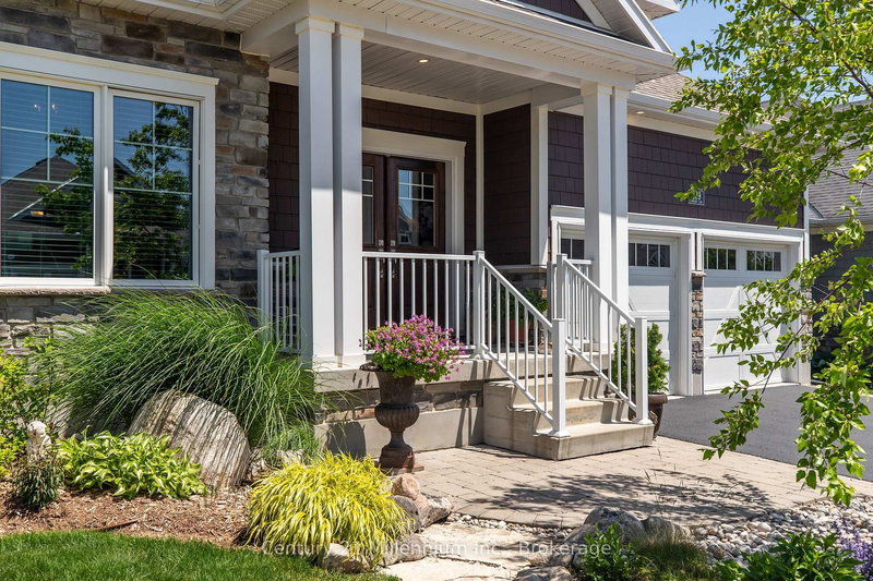 209 Snowberry Lane, Georgian Bluffs, N0H 1S0 | Image 2