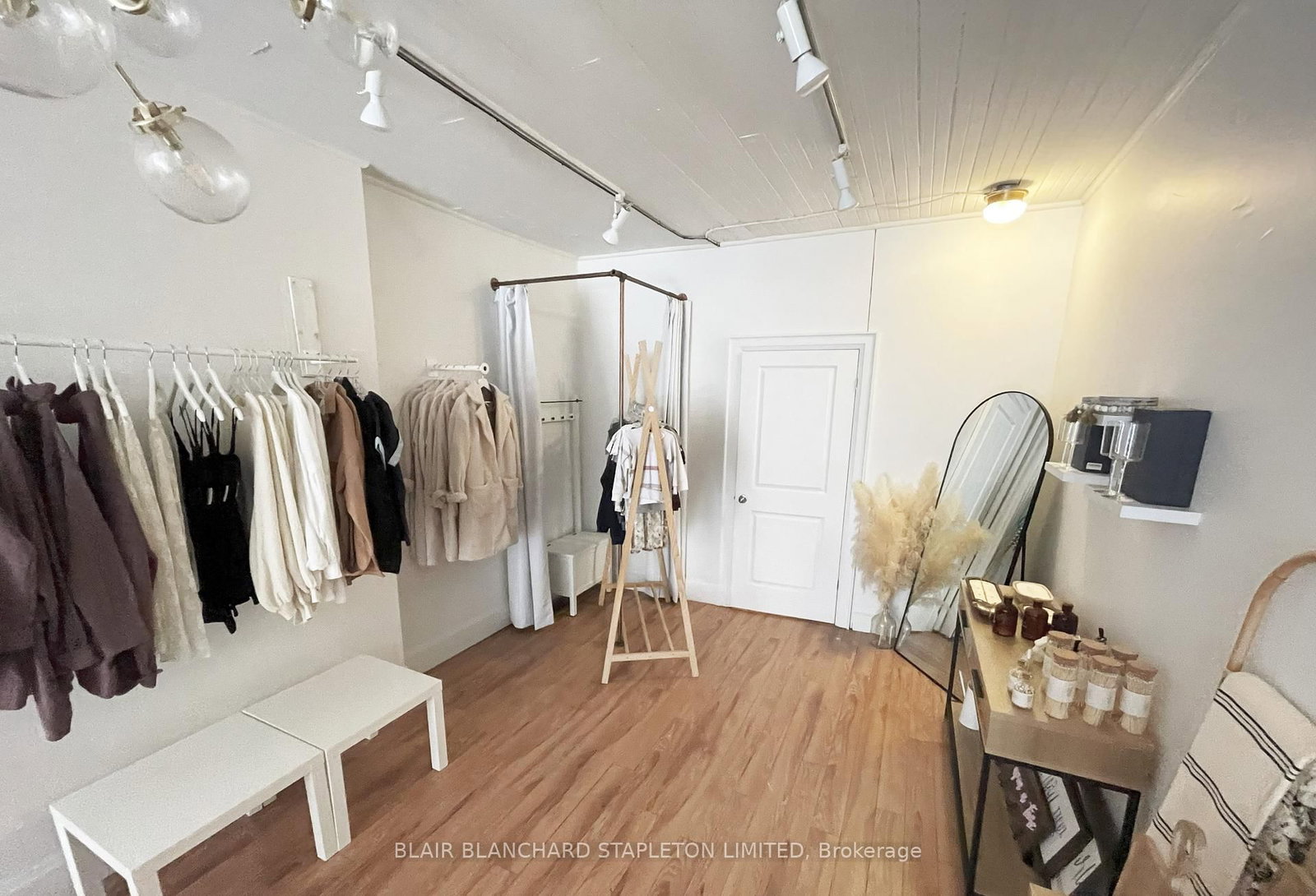 133 James Street N - Photo 12