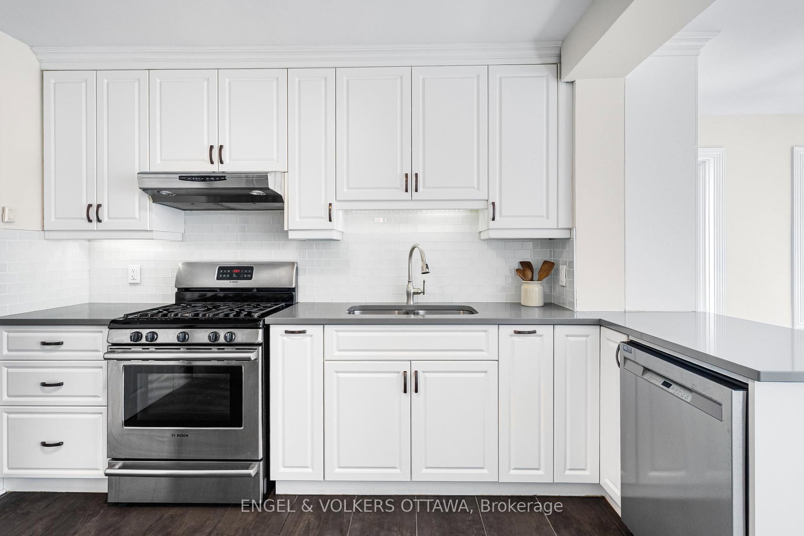 1252 Anoka Street - Photo 3