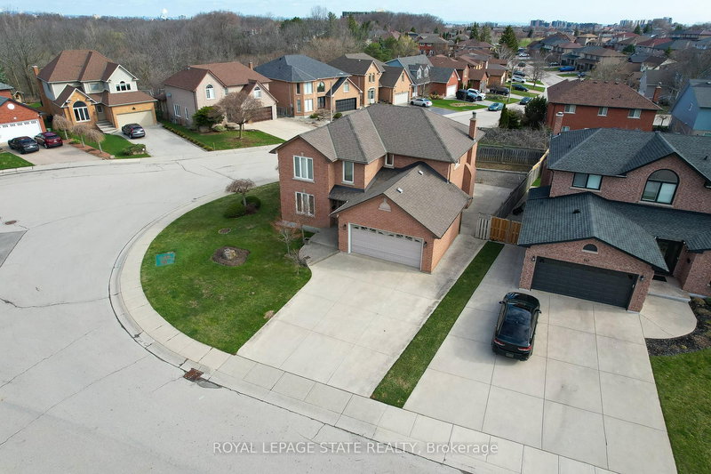 137 National Dr, Hamilton, L8G 5B3 | Image 3