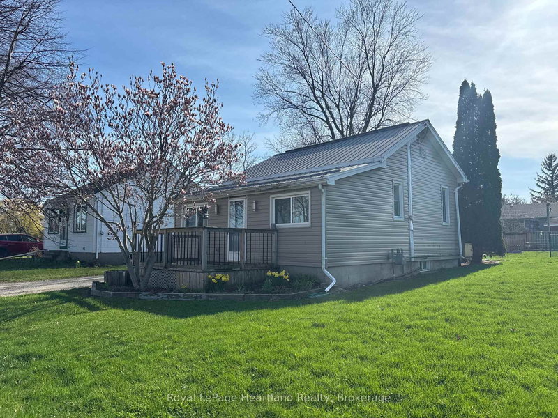38 Goshen St S, Bluewater, N0M 2T0 | Image 2