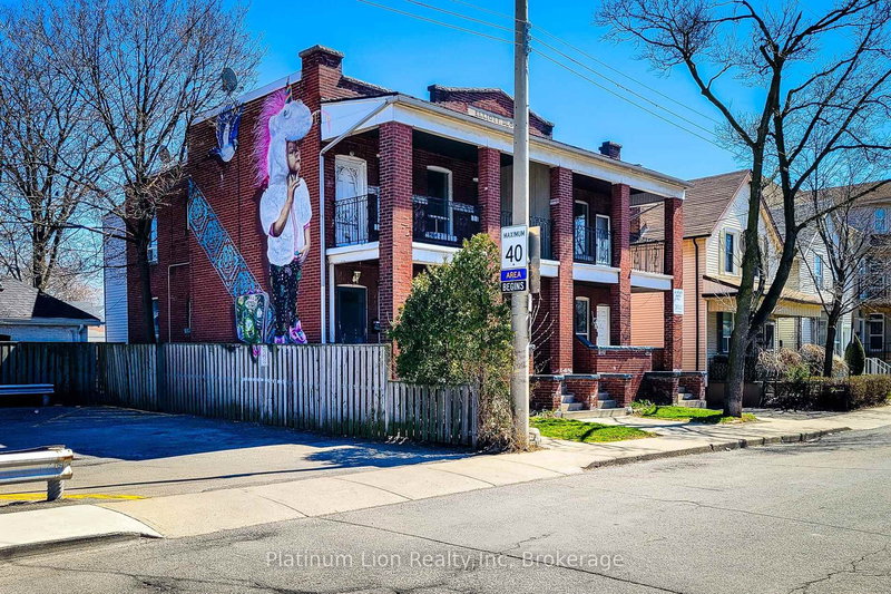 UPPER - 254 Emerald St N, Hamilton, L8L 5K8 | Image 2